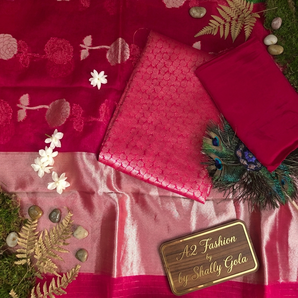 Royal Banarasi Broacde Red
