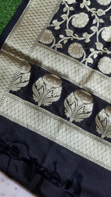 Banarasi Silk Unstitched Suit image 11
