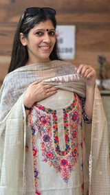 Designer and Classy Jamdhani suit with work image 2