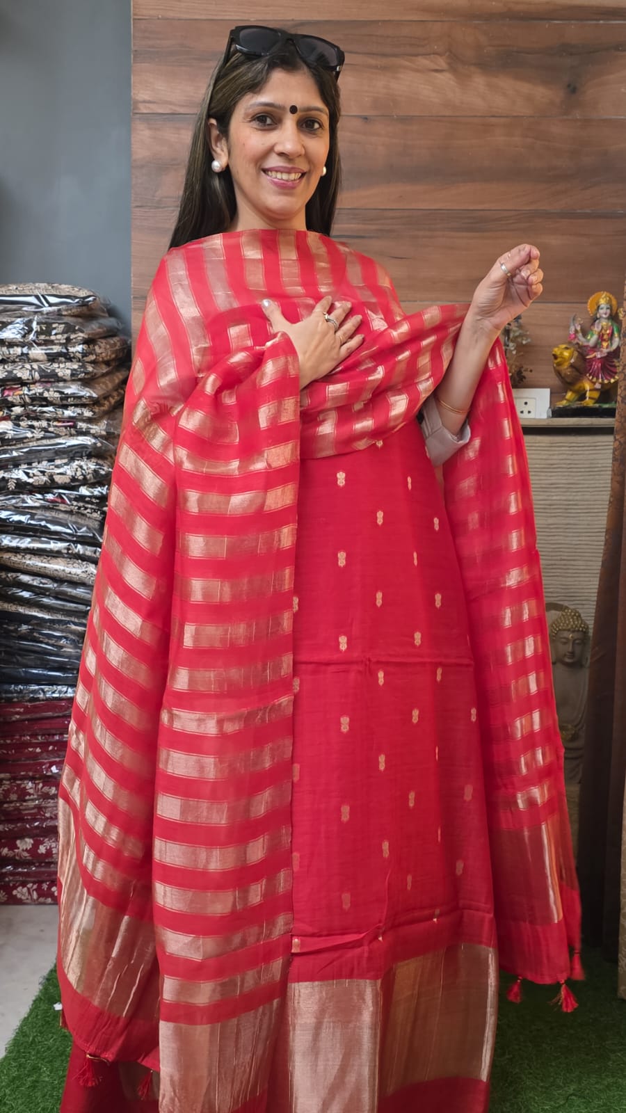 Exclusive Red Pure Maheswari