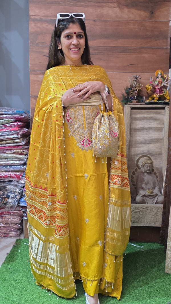 Beautiful Russian silk with contrast dupatta ( 9th Oct )