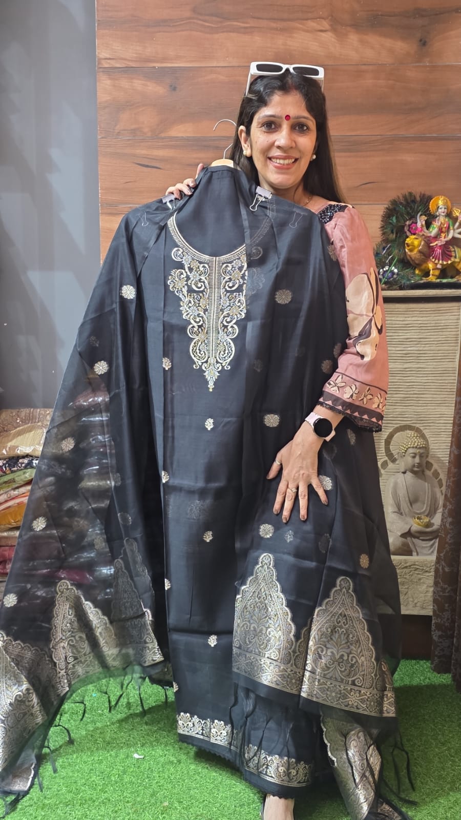 Dil khush suit Super Quality Black beauty kanjiviram silk  ( 24 oct )
