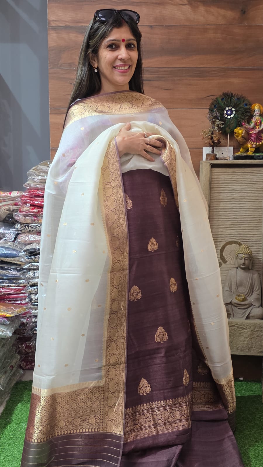 Luxurious and Rich Raw Silk paired with Ivory Pure Kora Dupatta