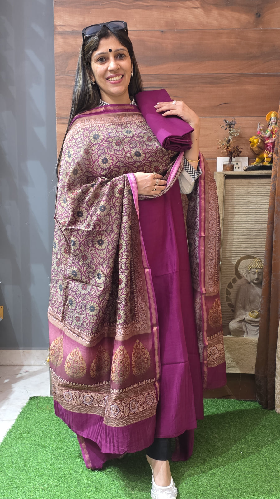 Plain Shirt Pure Maheshwari Silk with Digital Oye Hoye Dupatta