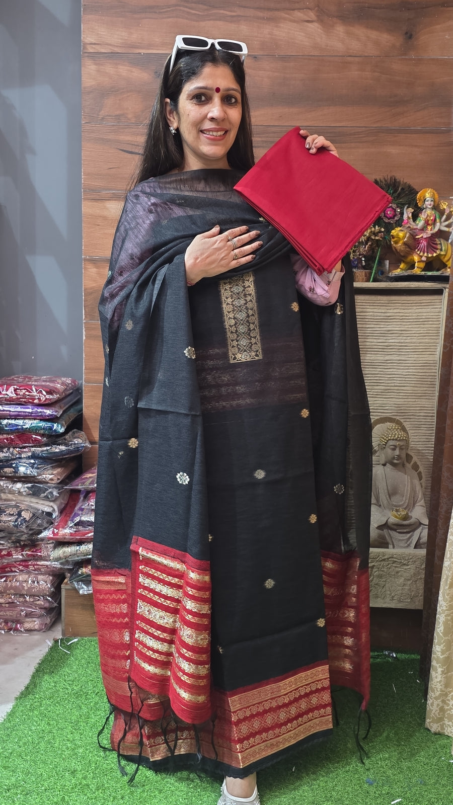Amazing Jamdhani ( 5th Oct ) Black and Red