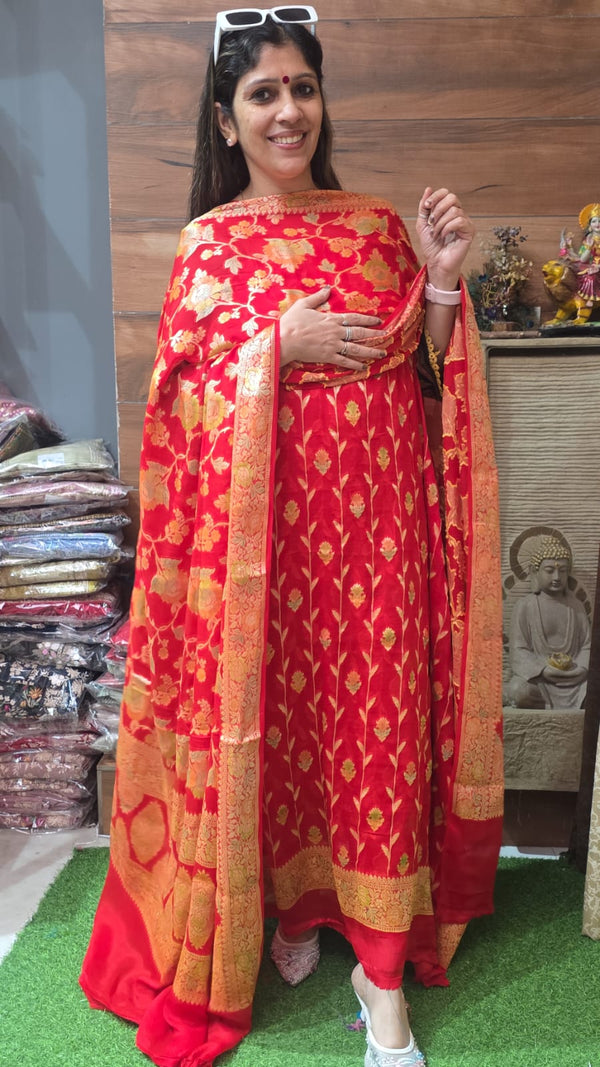 Pure Khadi Georgette Karvachauth Special  1000rs Discount ( 23 Oct )