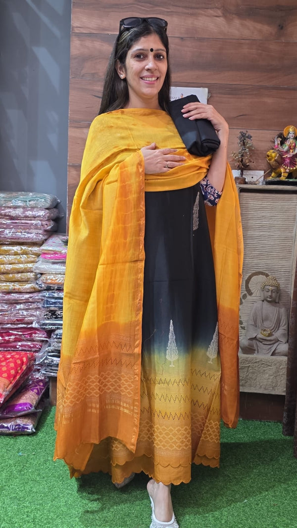 Premium Quality Pure Maheshwari Silk 70gm ( 23 Oct )